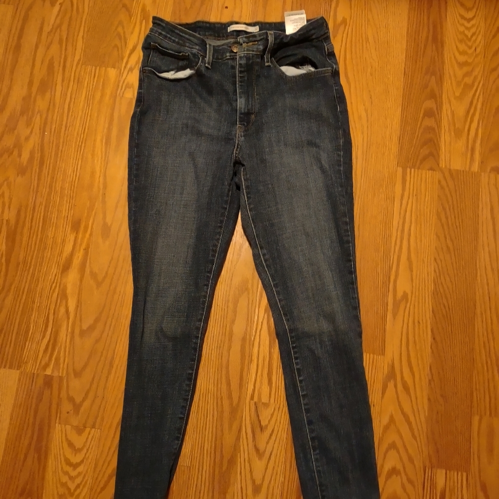 Levi's 721 High Rise Skinny Jeans